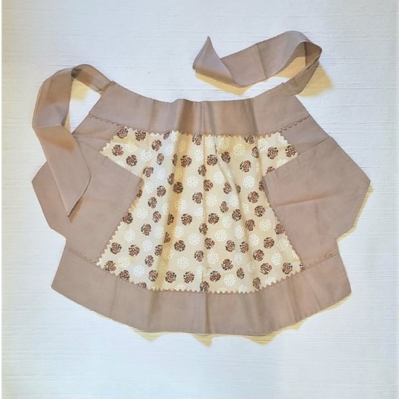 Hand Crafted Other - Vintage 1950's Baking Apron, Taupe & Floral